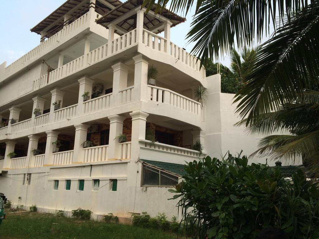 Hotel Coconut Bar Sea Lodge Beruwala Exterior photo